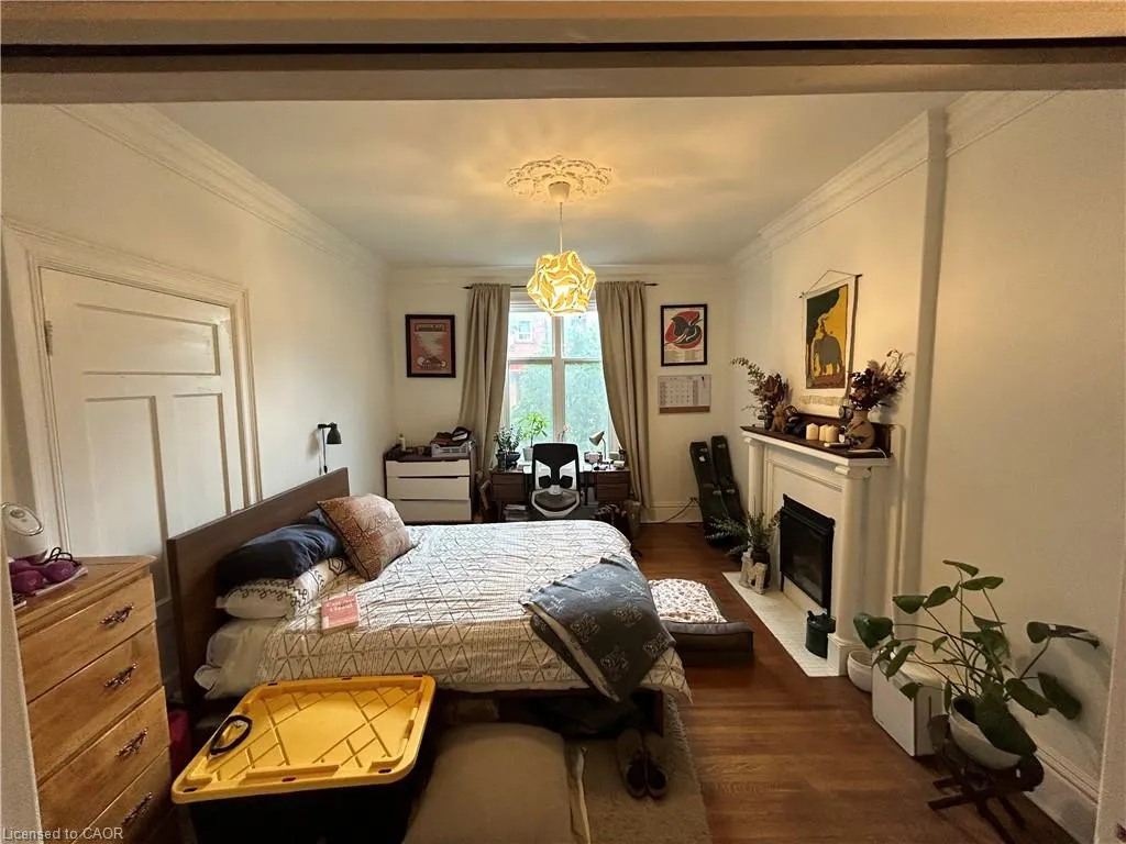 207 Charlton Avenue W, #1