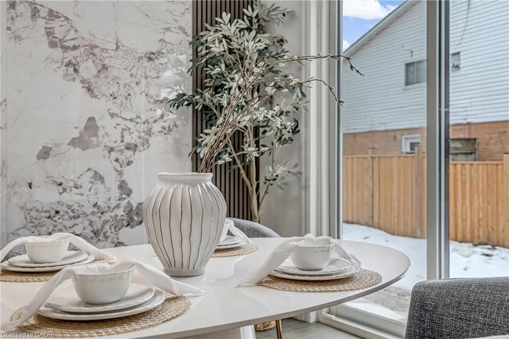 2154 Walkers Line, #7