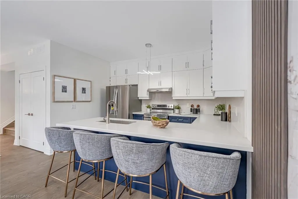 2154 Walkers Line, #7