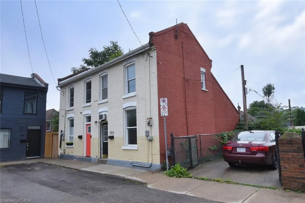 122 Evans Street