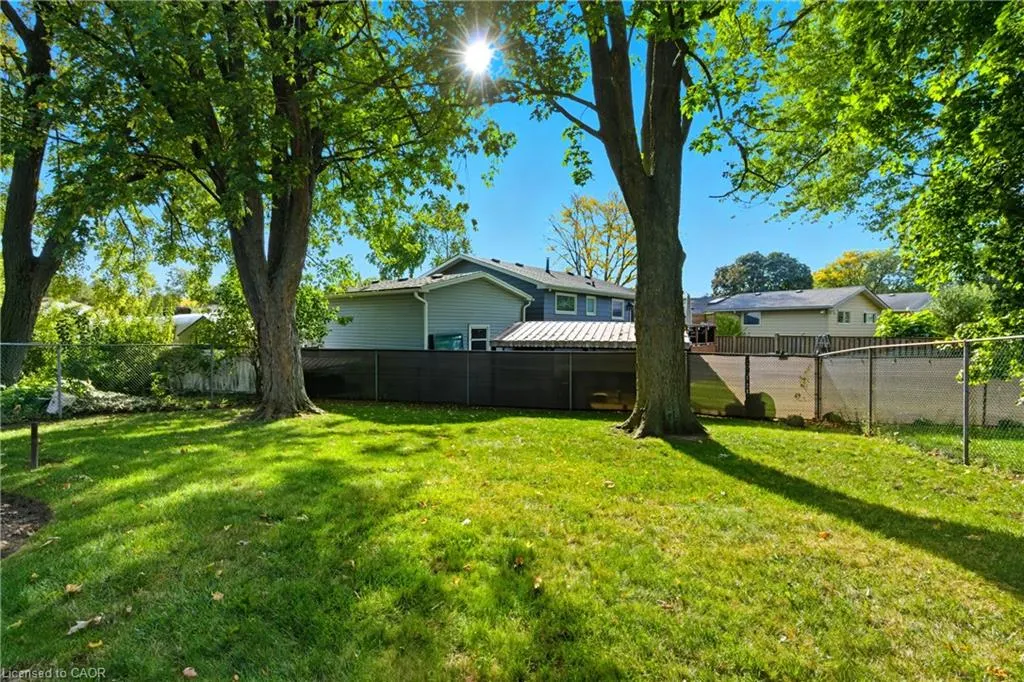 7 Farmer Court