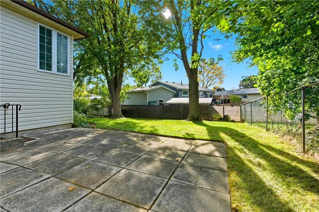 7 Farmer Court