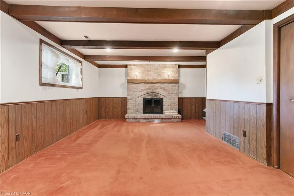 7 Farmer Court