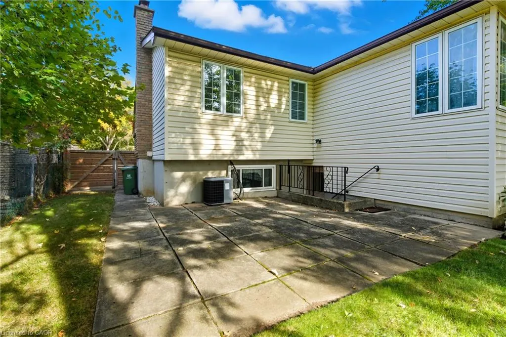7 Farmer Court