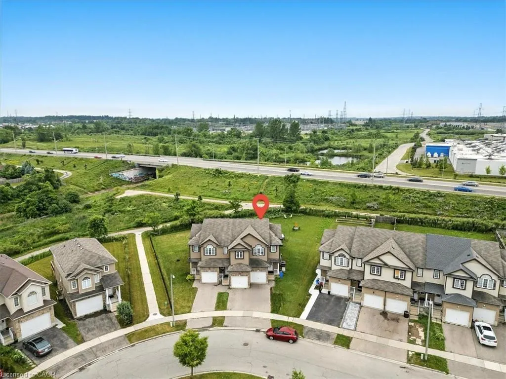 260 Countrystone Crescent