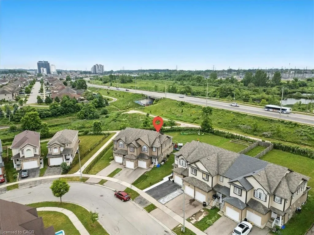 260 Countrystone Crescent