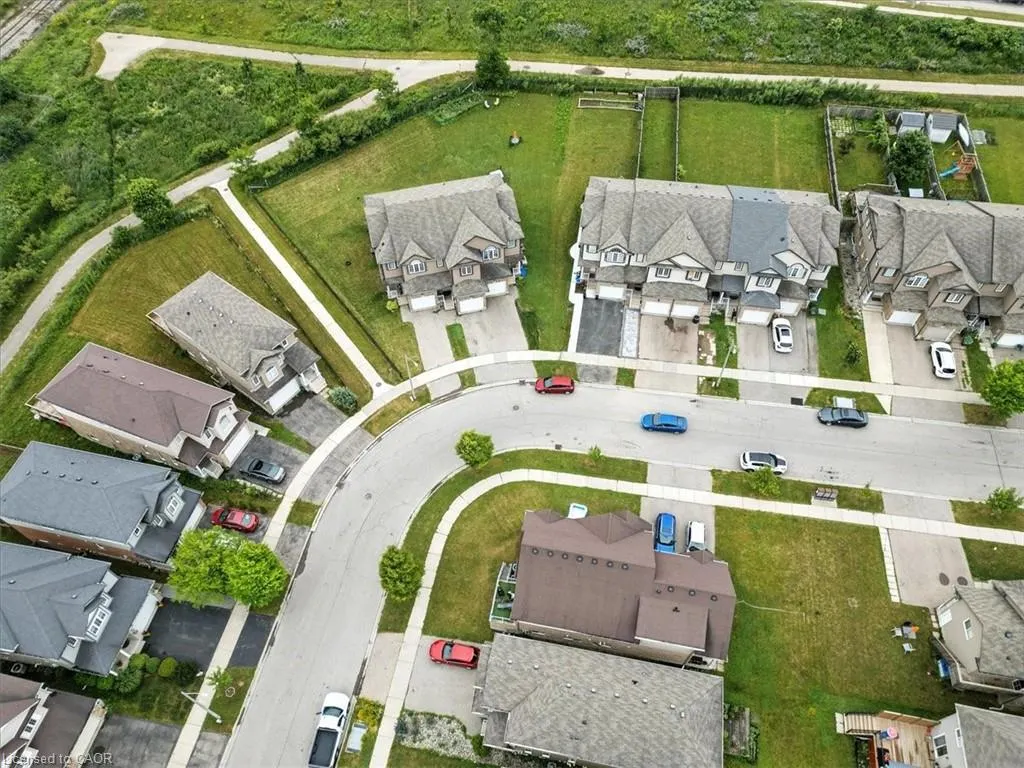260 Countrystone Crescent