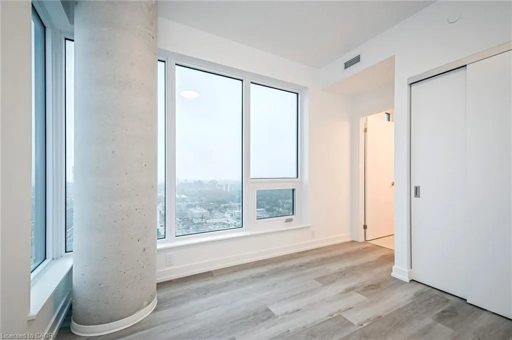 15 Wellington Street S, #2302