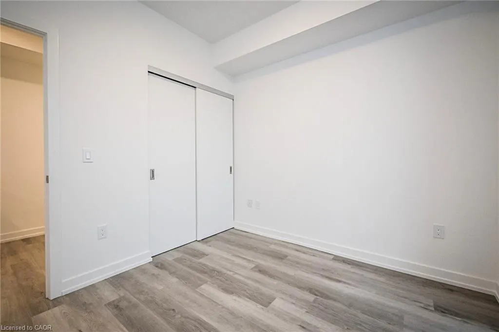15 Wellington Street S, #2302