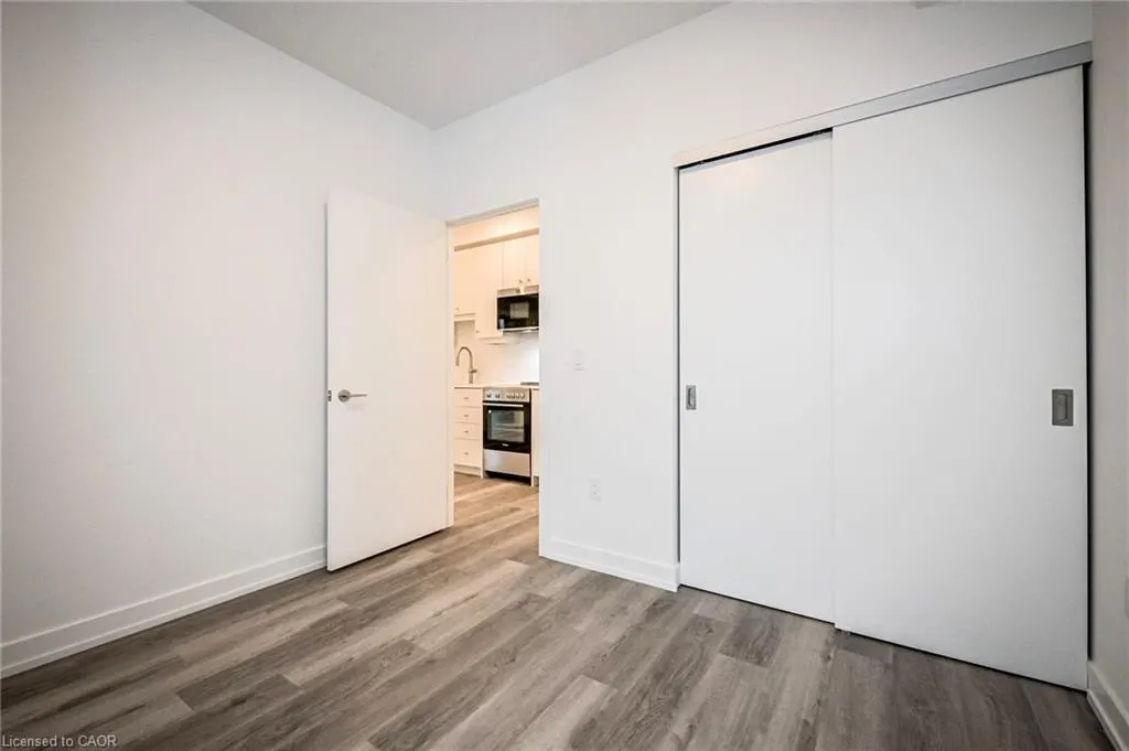 15 Wellington Street S, #2302