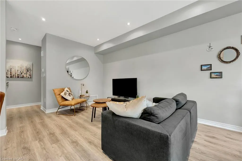 10 Birmingham Drive, #117
