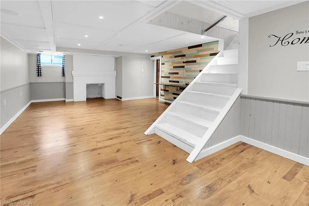 5124 Canborough Road