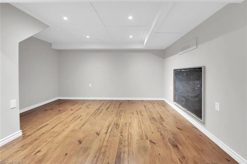 5124 Canborough Road