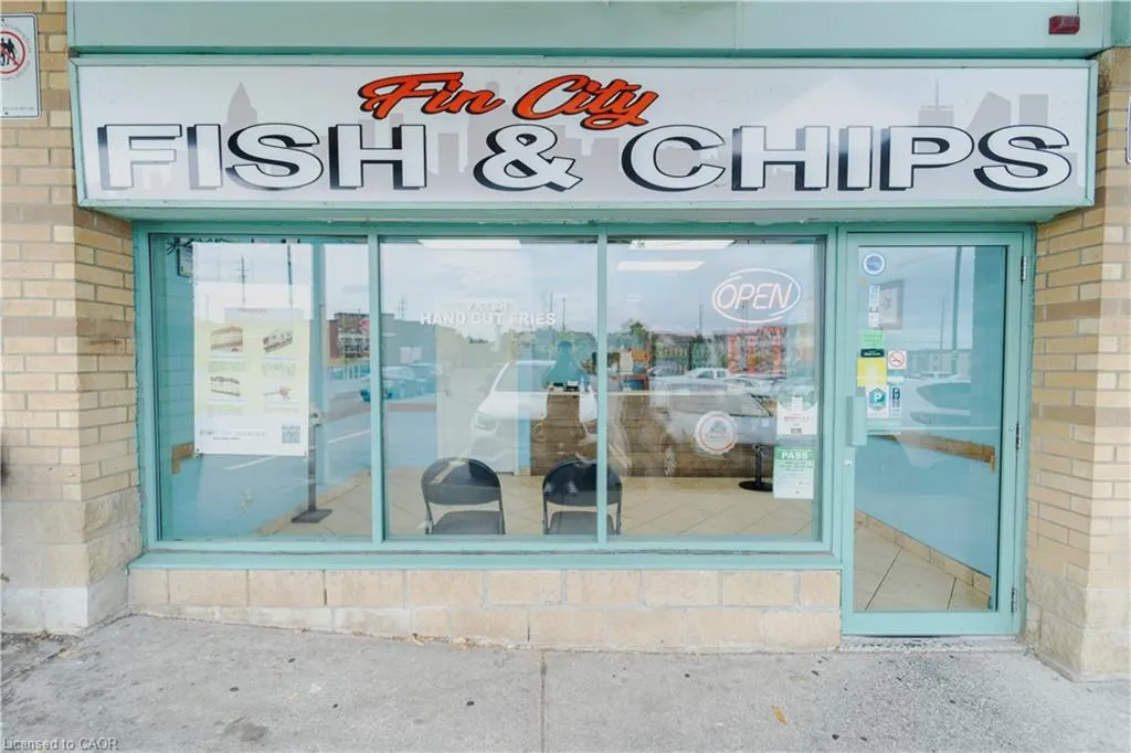 521 Hwy 8, #105