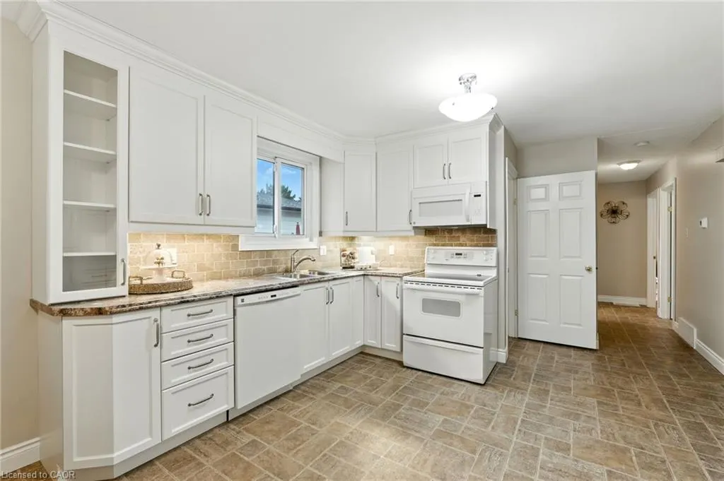 123 Moxley Drive
