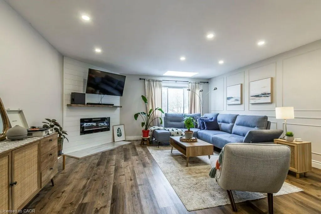 26 Moss Boulevard, #77