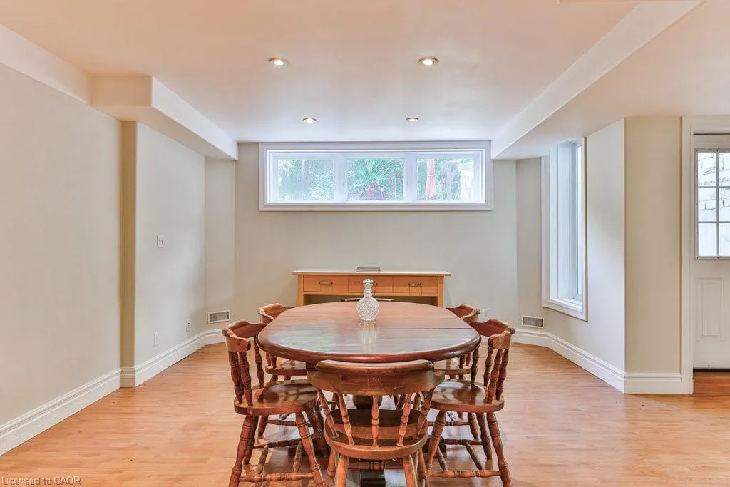 1200 Bronte Road