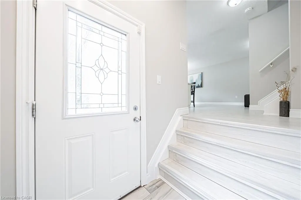 12 Quinlan Court