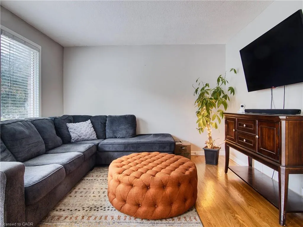 18 Prince Paul Crescent