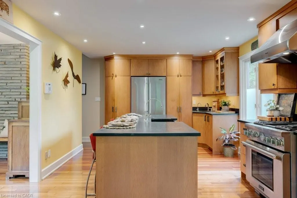 59 Park Road S