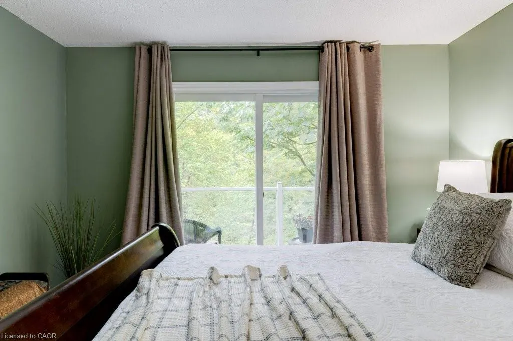 59 Park Road S