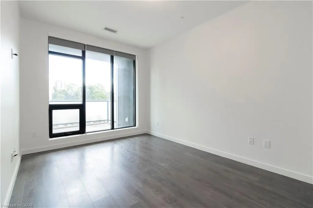 690 King Street W, #108