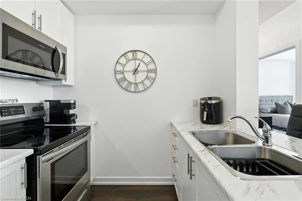 125 Shoreview Place Place, #338