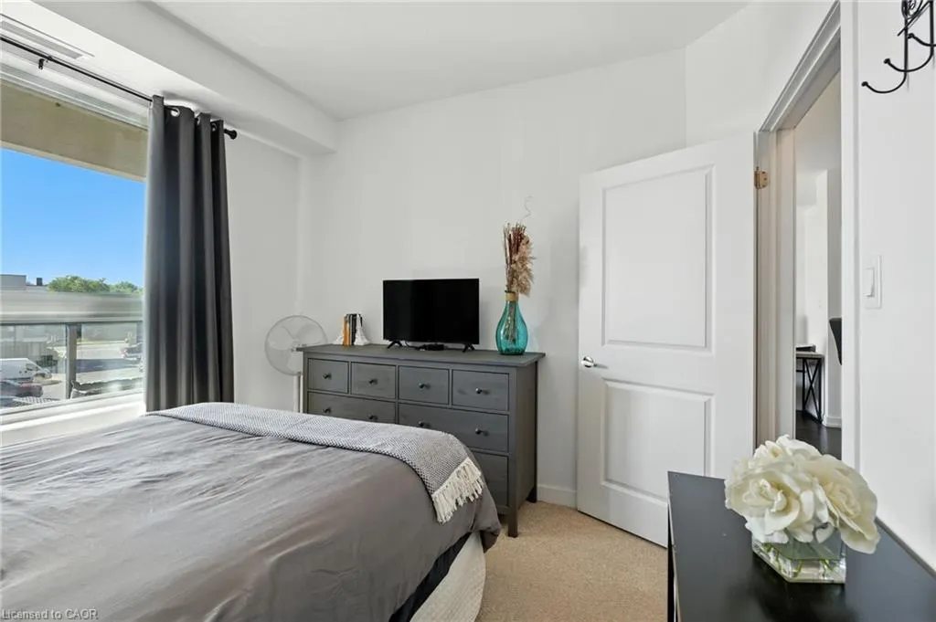 125 Shoreview Place Place, #338