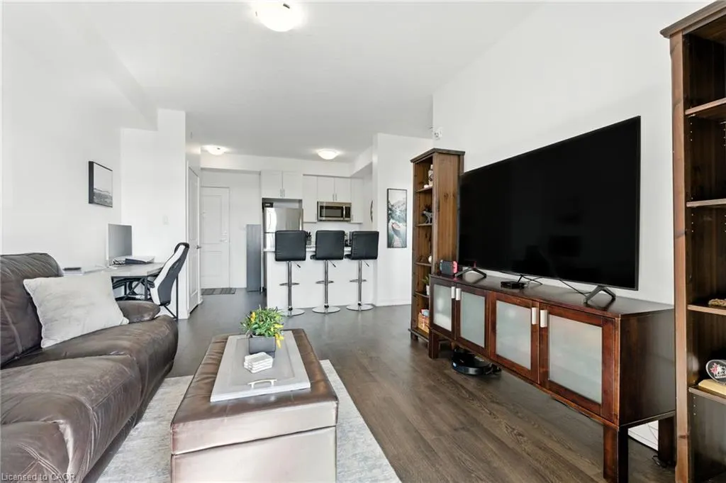 125 Shoreview Place Place, #338