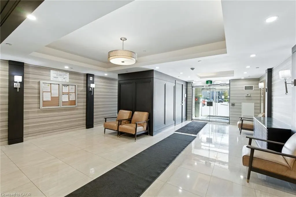 125 Shoreview Place Place, #338