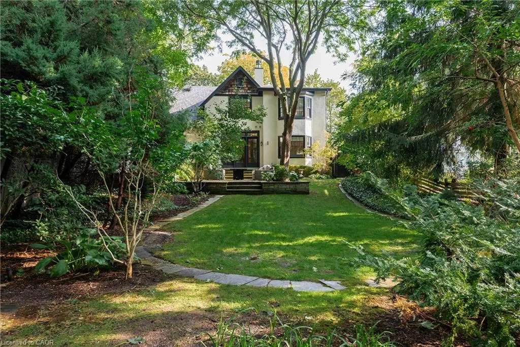 44 Howard Avenue