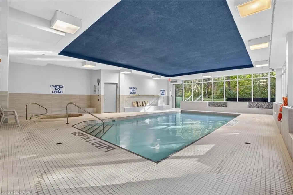 3227 King Street E, #506