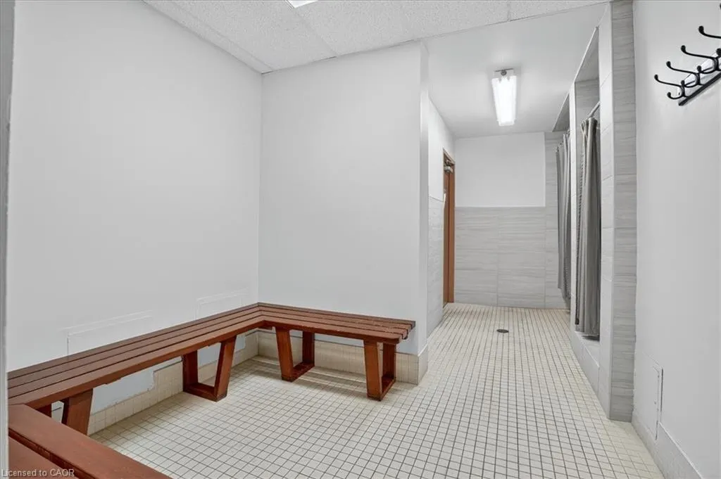 3227 King Street E, #506
