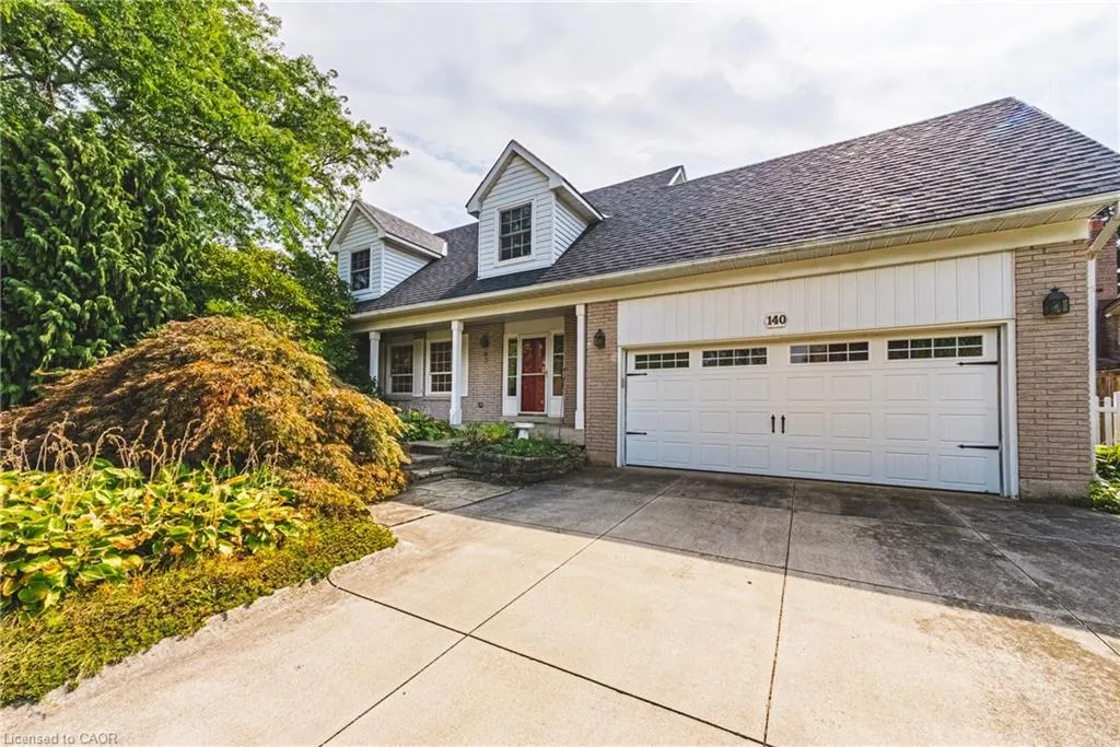 140 Amberly Boulevard