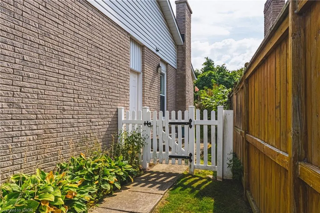 140 Amberly Boulevard