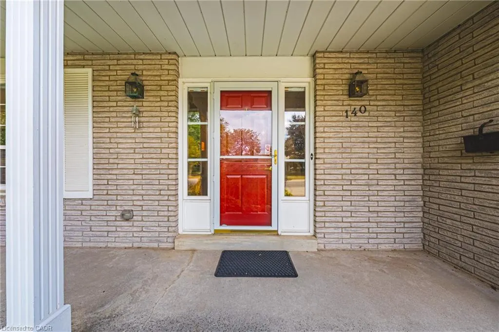 140 Amberly Boulevard