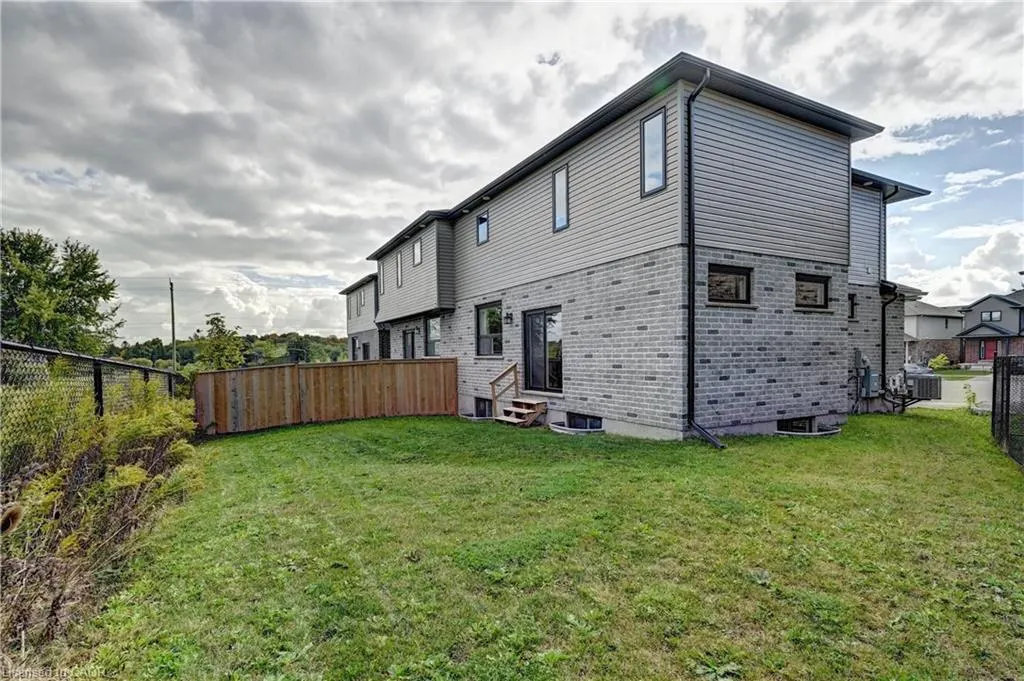 31 Crab Apple Court