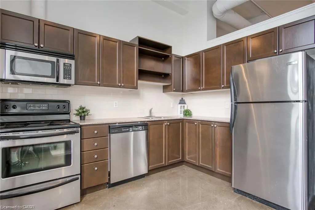 404 King Street W, #212