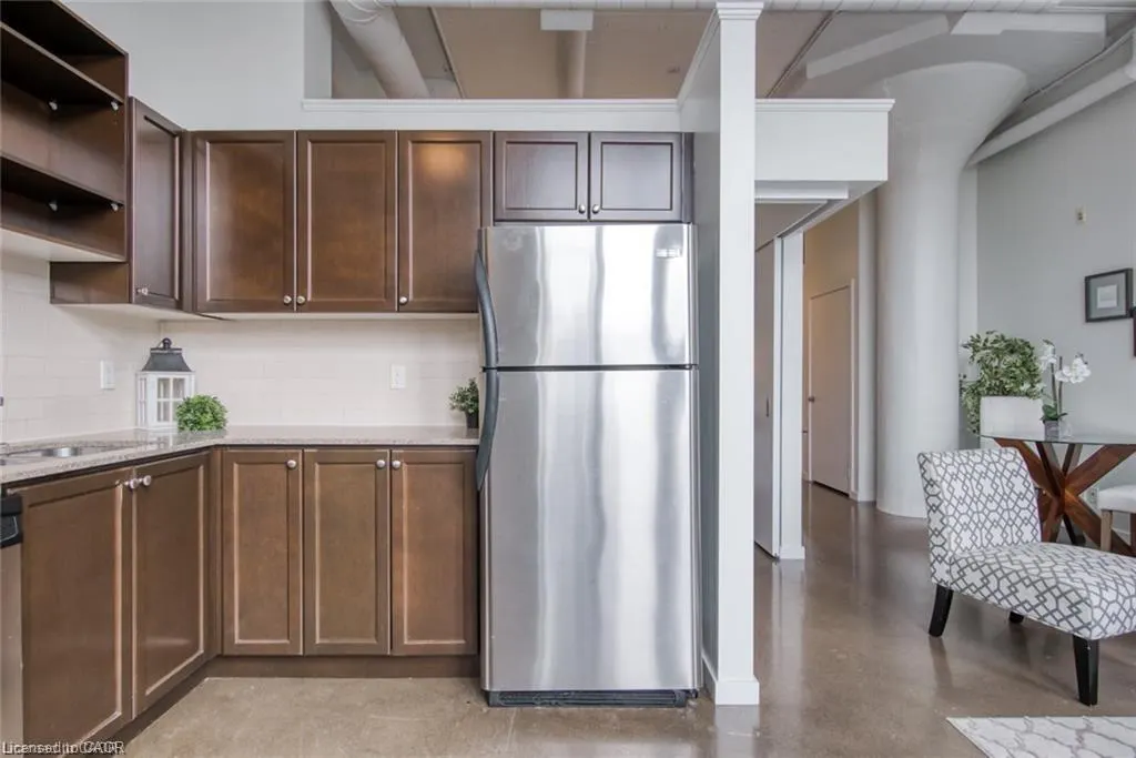 404 King Street W, #212