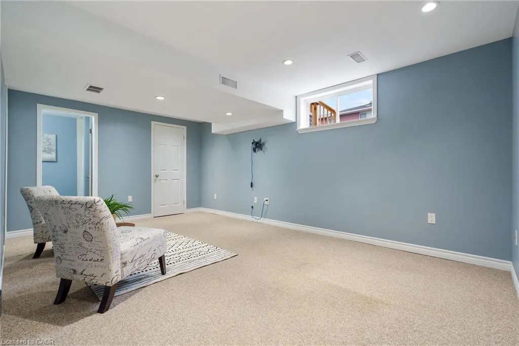 85 Chelsea Crescent