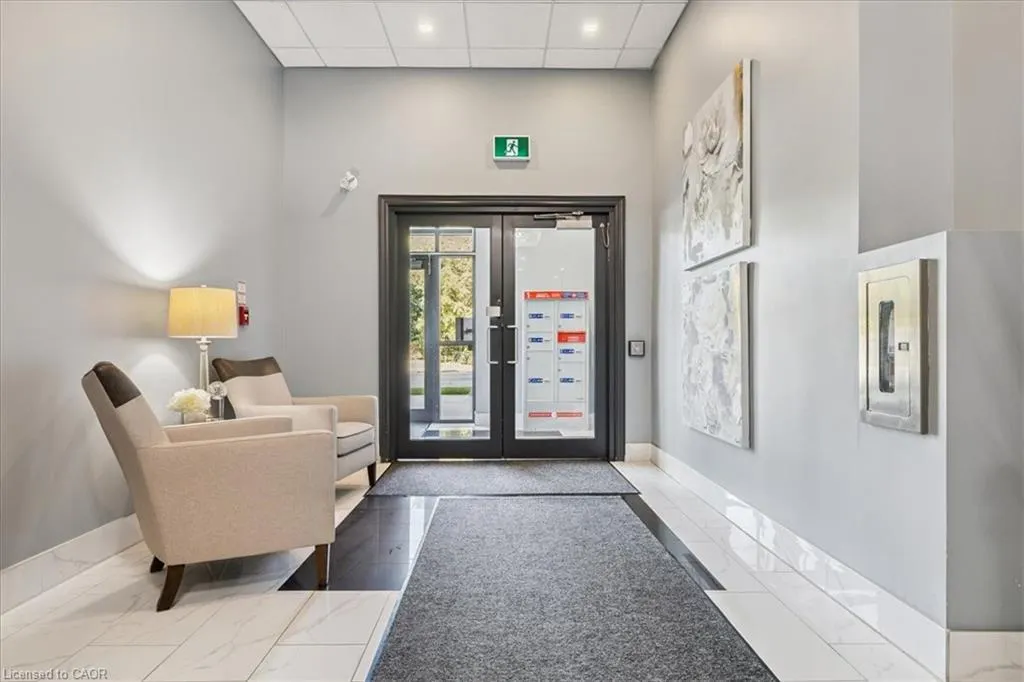 34 Plains Road E, #501