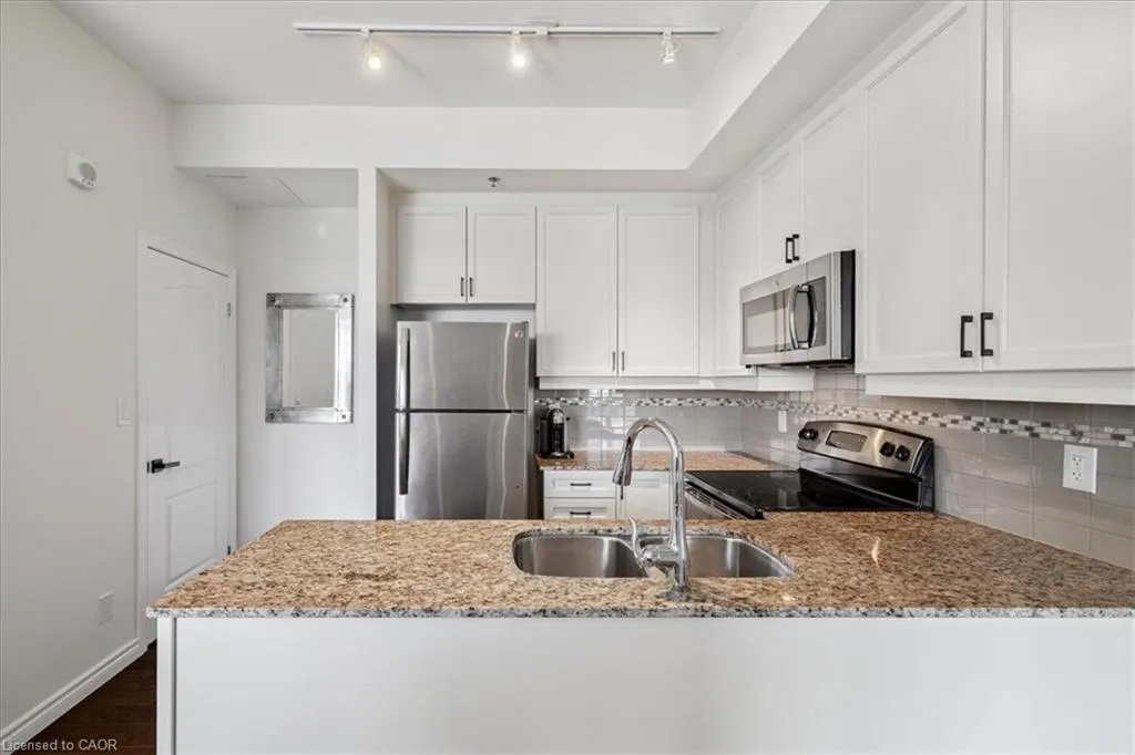 34 Plains Road E, #501