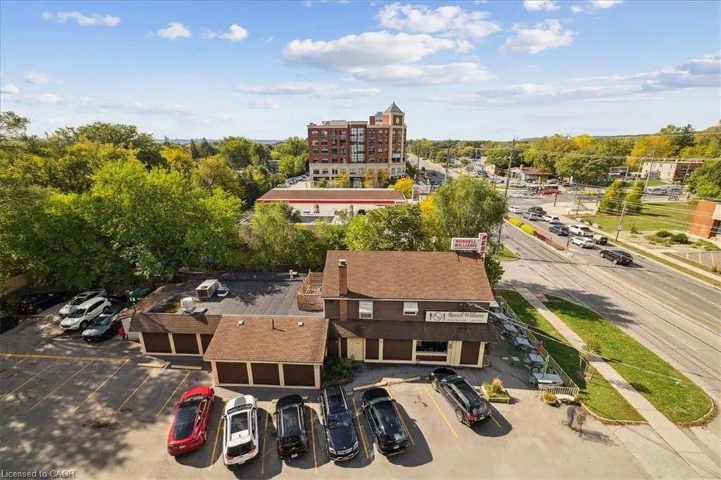 34 Plains Road E, #501