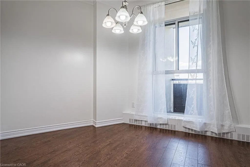 5250 Lakeshore Road, #1009