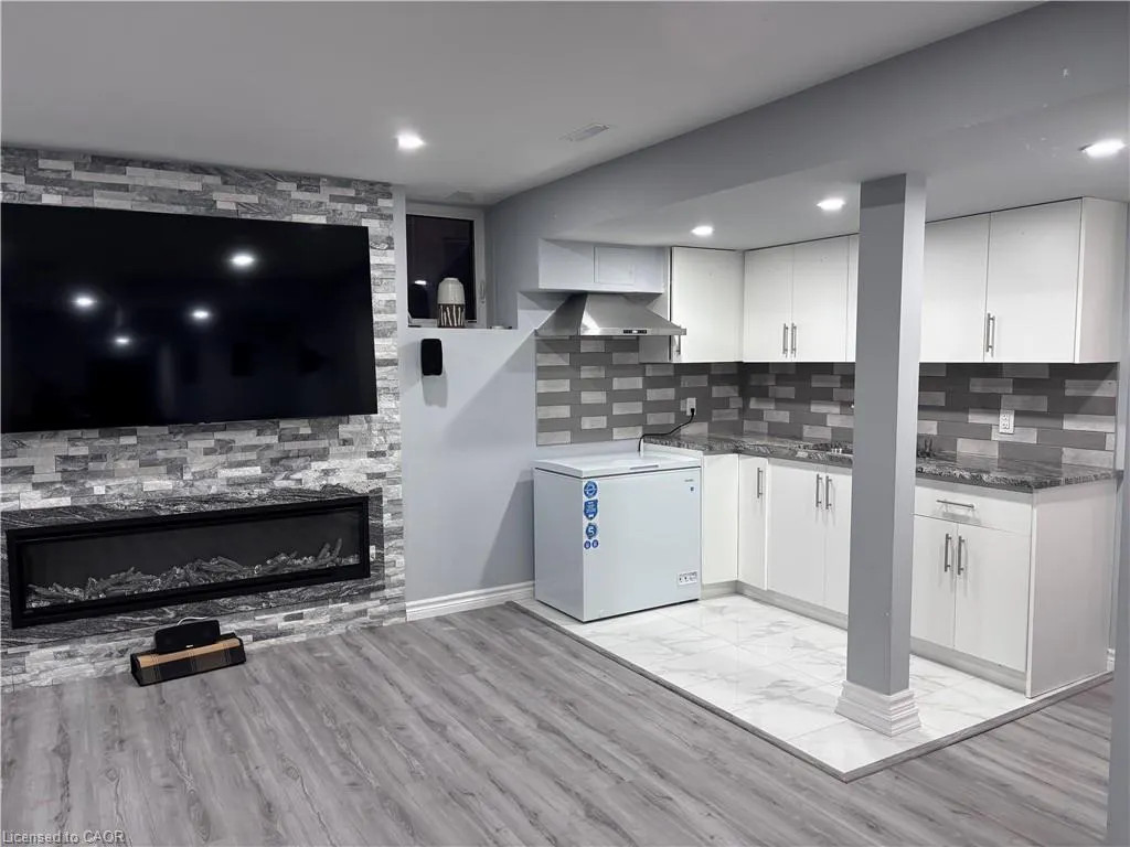 4272 Murvel Avenue, #Lower