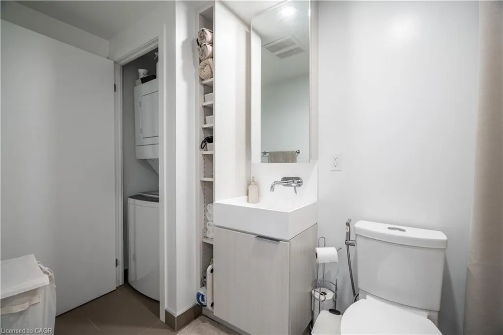 370 Martha Street, #908