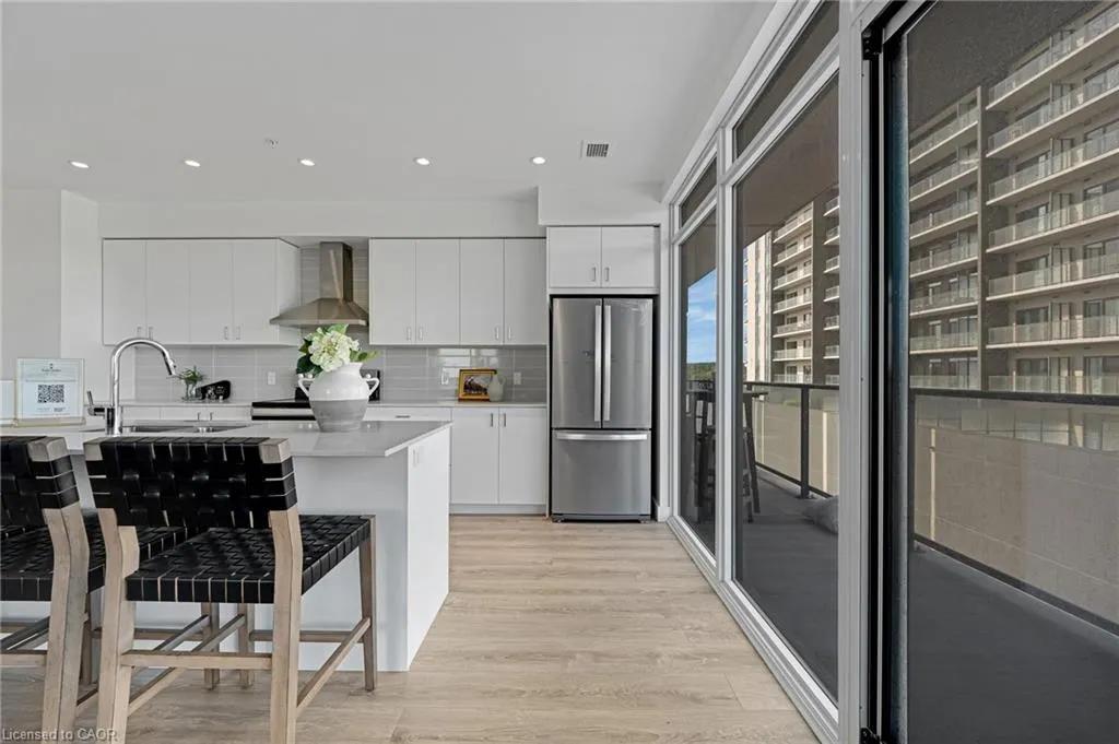 50 Grand Avenue S, #801
