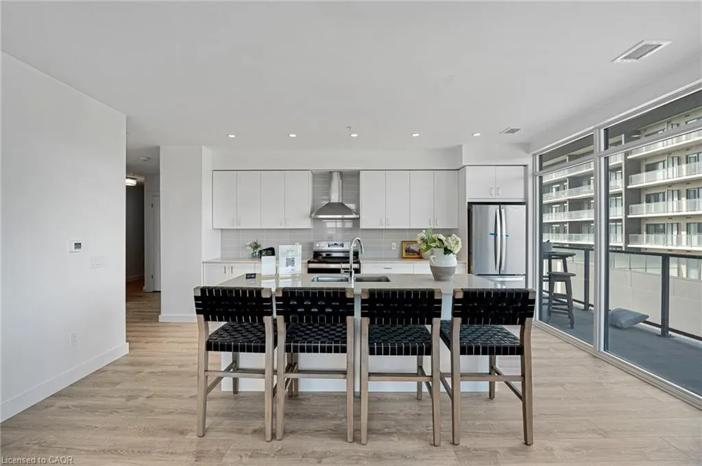 50 Grand Avenue S, #801