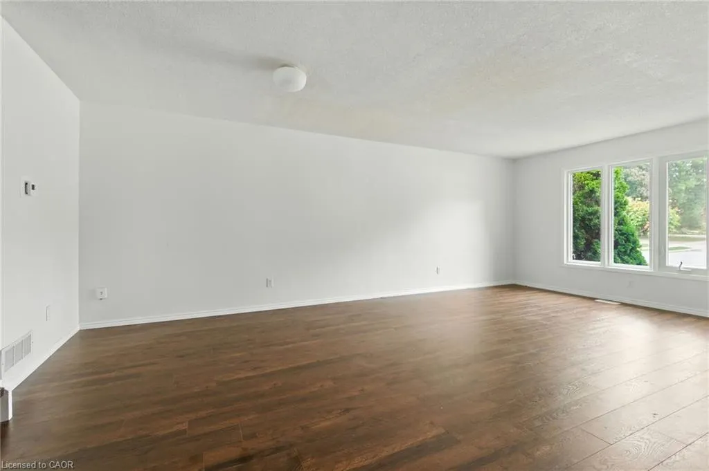 15 Gisele Drive