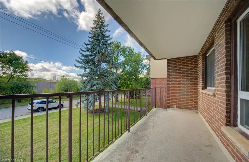 30 Avalon Place, #211